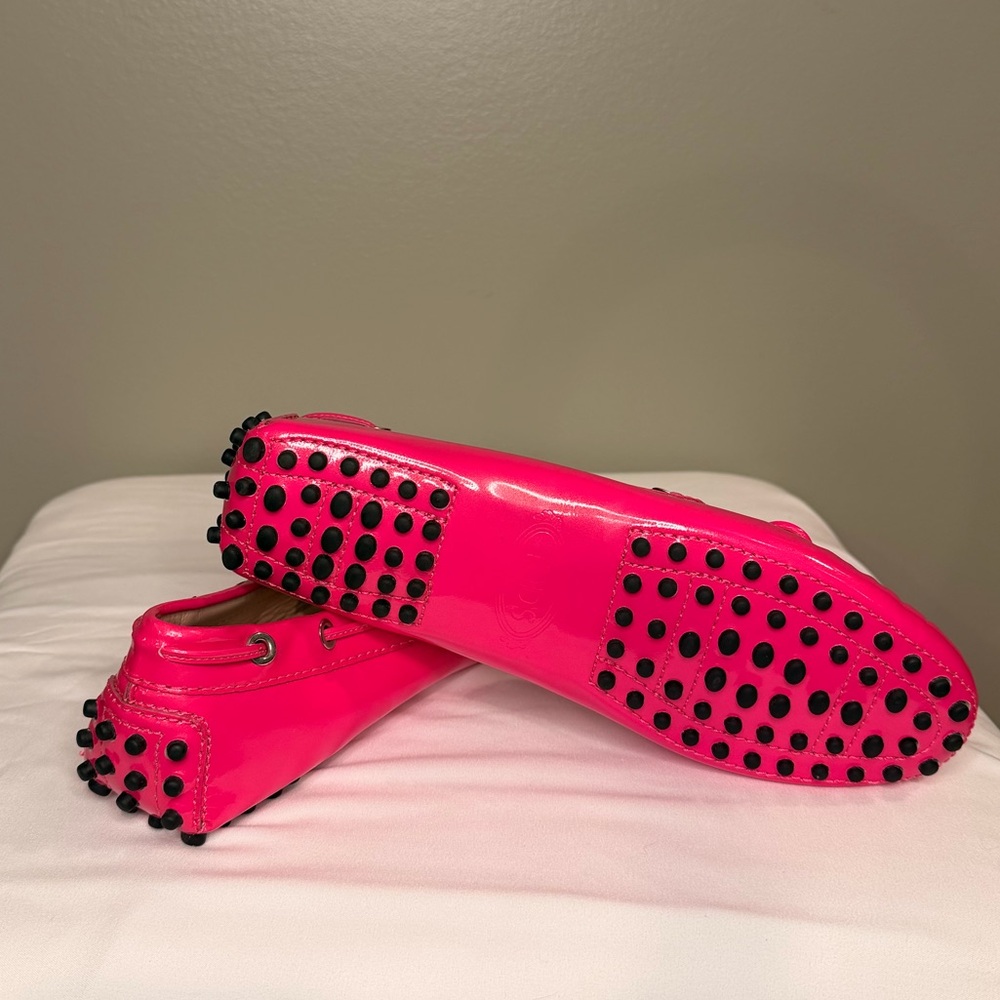 Tod’s Gommino Pink Patent Leather Driving Loafers – Size 36.5 - Picture 5 of 6